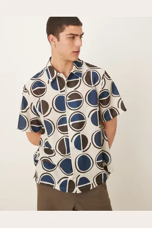 MANGO Og blå skjorte med geometrisk print