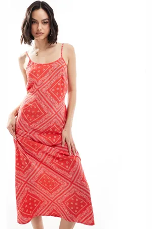 Miss Selfridge Maxikjole med tynde stropper og dyb rund hals i bandana-print-Multifarvet
