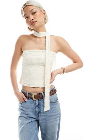 Miss Selfridge Cremehvid bandeau-top med tørklædekant og burnout-tekstur
