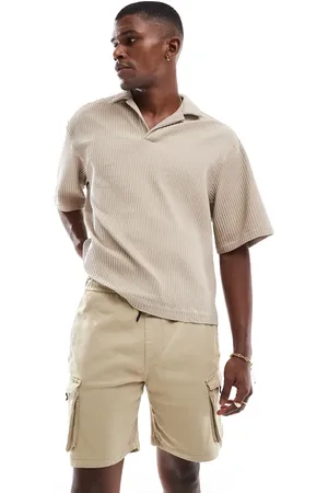 Bershka Sandfarvede shorts med cargolomme