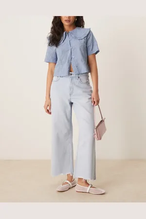 Abercrombie & Fitch Curve Love - Afblegede cropped jeans med høj talje og vide ben