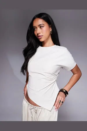 ASOS Cremehvid vævet T-shirt med slå-om-snit og rynkede detaljer
