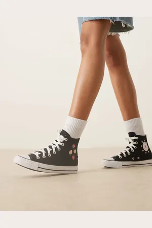 Converse Chuck Taylor - All Star Hi - Sorte sneakers med jordbærdetaljer-Hvid