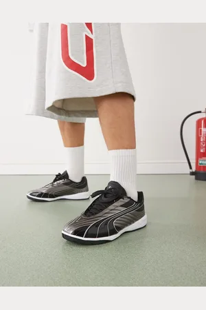 PUMA V1PER - Sorte og sølvfarvede sneakers