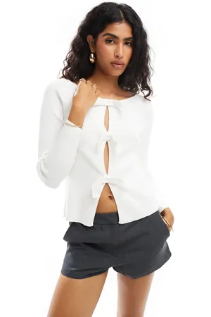 ASOS Elfenbensfarvet cardigan med bindebånd fortil-Hvid