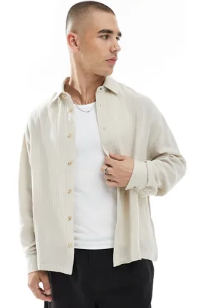 ASOS Skjorte med tekstur i ostelærred i regular fit-Neutral