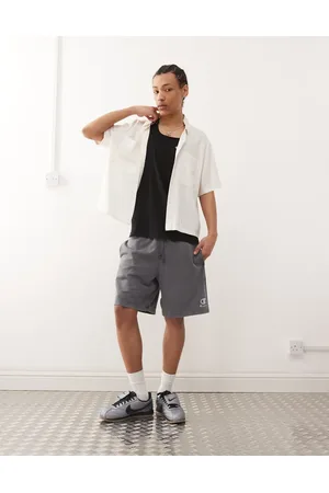 Champion Grå shorts i vasket look