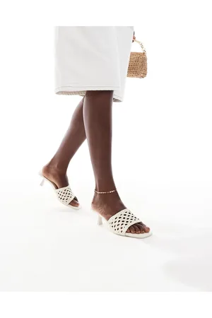 Bershka Hvide og hæklede sandaler med kitten-hæl-Neutral