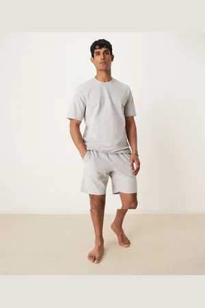 MANGO Gråt pyjamassæt med T-shirt og shorts i jersey