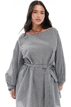 Esmée Esmée Curve - Mini-strandkjole med trekvartlange ærmer og sort/hvide gingham-tern - Kun hos ASOS-Multifarvet