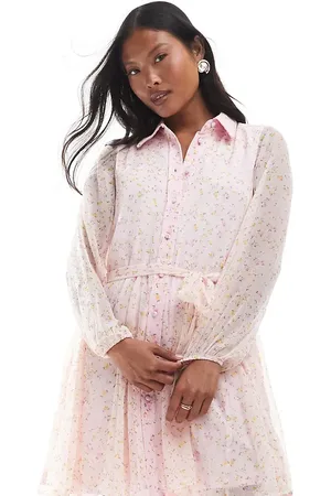 VERO MODA Smilla - Lyserød flagrende skjortekjole med bælte og småblomstret print