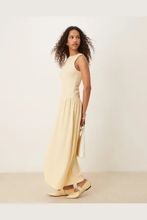 ASOS Lysegul maxikjole med tekstur og sænket talje-Hvid