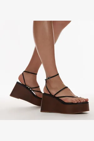 Topshop Hallie - Sorte sandaler med kilehæl og stropper