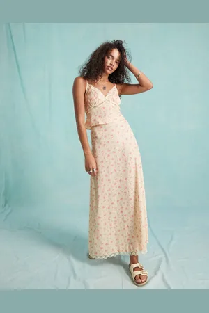 Miss Selfridge Western-maxinederdel med blondekant og små i satin-Multifarvet
