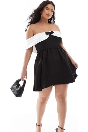 In The Style Monokrom bardot-minikjole med sløjfe foran - Kun hos ASOS