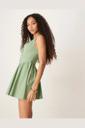 ASOS Minikjole med V-hals, gennemgående knapper og sænket talje