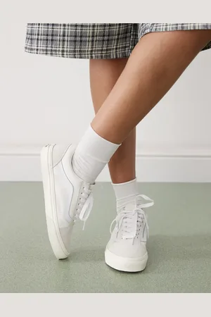 Vans Old Skool - Hvide sneakers med sorte og hvide skaktern