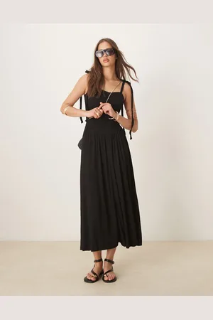 ASOS Midi-sommerkjole i krølstof med rynket overdel og cami-bindestropper