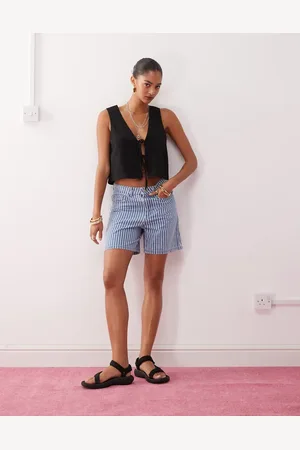 Noisy May Lyseblå stribede denimshorts med løs pasform