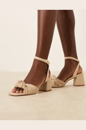 ASOS Hansel - Strikkede sandaler med mellemhøj hæl og knude i naturfarvet stof-Neutral