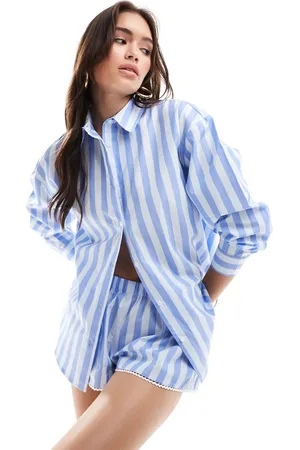 Cotton On Cotton On - Pyjamassæt i poplin med langærmet skjorte og shorts med blå nålestriber-Gul
