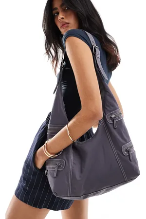 Pull&Bear Poset taske med kontrastdetaljer i
