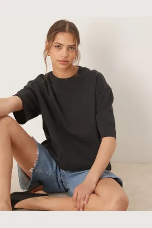 Gina Tricot T-shirt med korte ærmer i firkantet pasform
