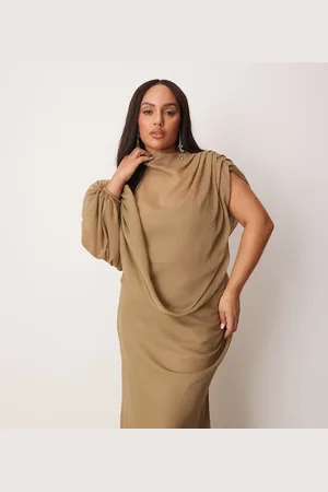 ASOS ASOS DESIGN Curve - Gråbrun asymmetrisk maxikjole med høj hals, draperet overdel og udskæring-Neutral