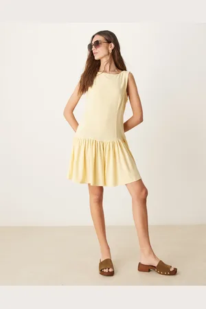 ASOS Lysegul minikjole i hørblanding med lavtsiddende talje