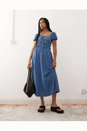Reclaimed Blå midikjole med rynkede detaljer i chambray-denim