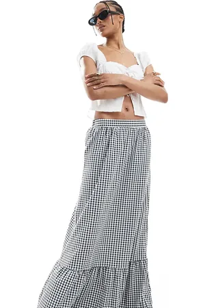 VERO MODA Maxinederdel med lagdelt kant og sorte gingham-tern