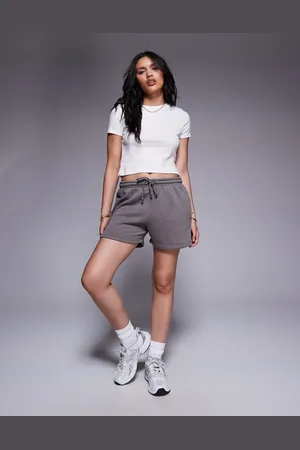 Missyempire Missy Empire - sweat-shorts med løbesnor i taljen - Kun hos ASOS