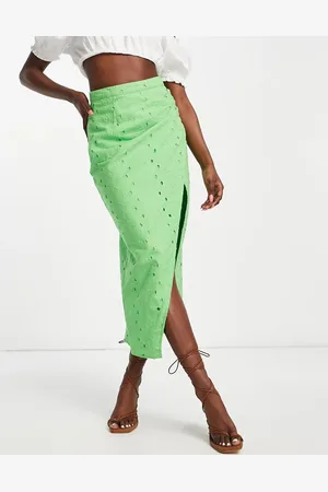 ASOS Broderet midinederdel med rynker og slids i siden i klar grøn