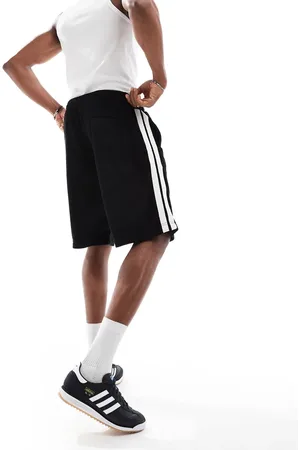 JACK & JONES Sorte shorts med striber i siden i frotté