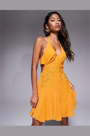 ASOS Minikjole med halterneck, kiler og broderier