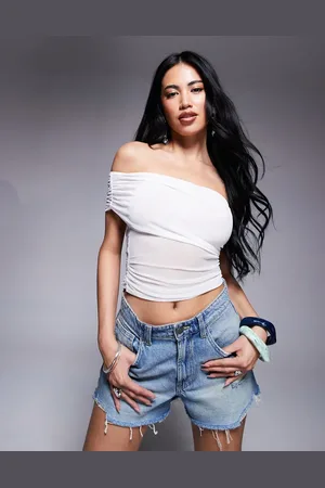 ASOS Cremehvid oneshoulder-top med rynker i mesh