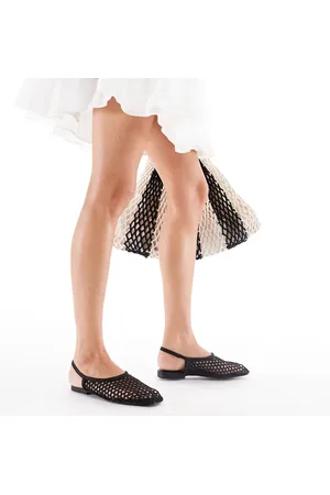 Stradivarius Sorte og spidse pumps med flettet hulmønster