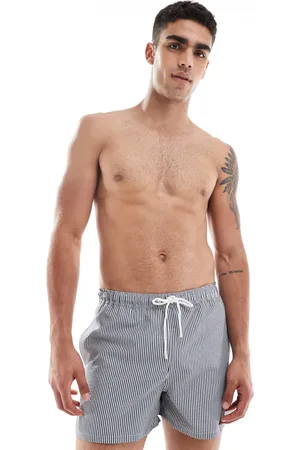 Pull&Bear Badeshorts i bæk-og-bølge-stof med striber