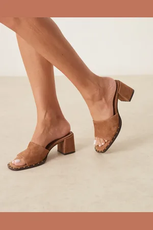 ASOS Hallie - Premium - Kamelfarvede mules med mellemhøj hæl i ruskind-Brun