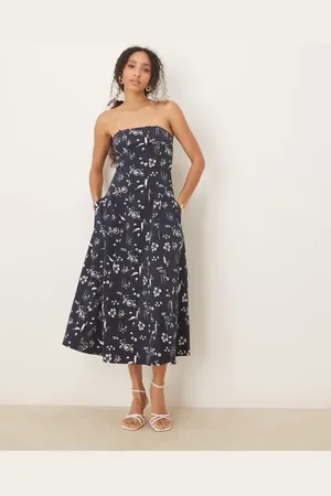 Abercrombie & Fitch Blå midikjole med svaj og blomstermønster uden stropper-Rød