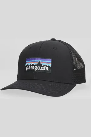 Patagonia P-6 Logo Trucker Kasket sort