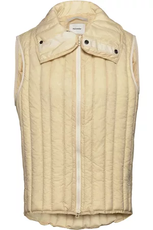 Holzweiler Transition Down Vest 22-02 Vests Padded Vests Beige