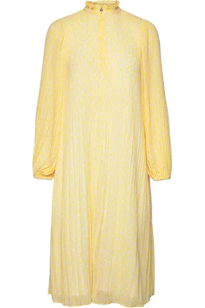 Crās Binacras Dress Knælang Kjole Yellow