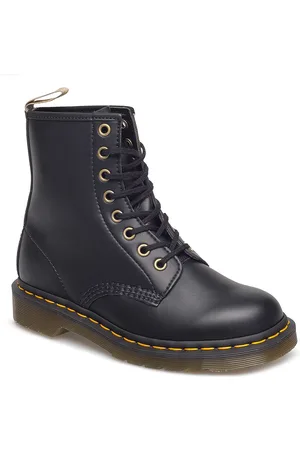 Dr. Martens Vegan 1460 Felix Rub Off Shoes Boots Ankle Boots Ankle Boots Flat Heel Red
