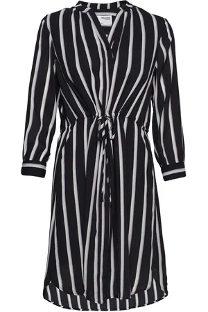 SELECTED Slfdamina 7/8 Aop Dress B Noos Kort Kjole Black