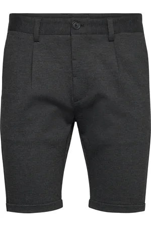 Lindbergh Pleated Shorts Bottoms Shorts Chinos Shorts Grey
