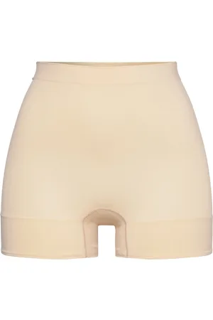 MAGIC Bodyfashion Booty Booster Short Lingerie Shapewear Bottoms Cream