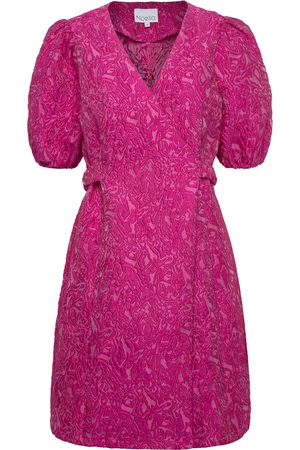 Noella Neva Belt Dress Kort Kjole Pink