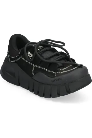 Good News Bear Designers Sneakers Low-top Sneakers Black