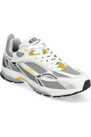 Mercer Amsterdam The Re-Run - Recycled Leather Low-top Sneakers White